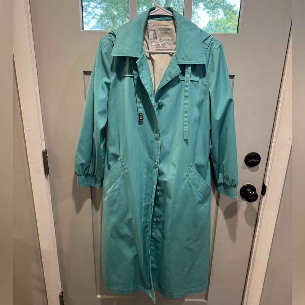 Vintage last worn 1995 London Fog Women's Aqua Trench Coat